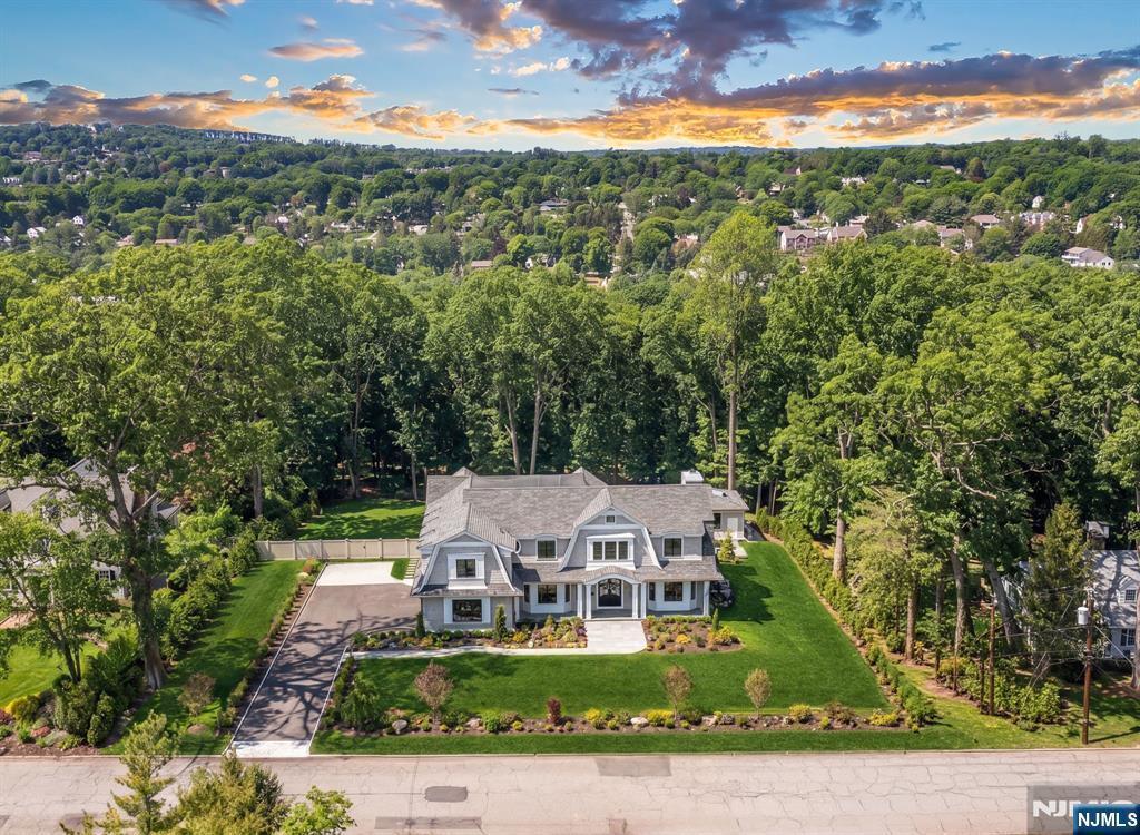 396 Knollwood Road