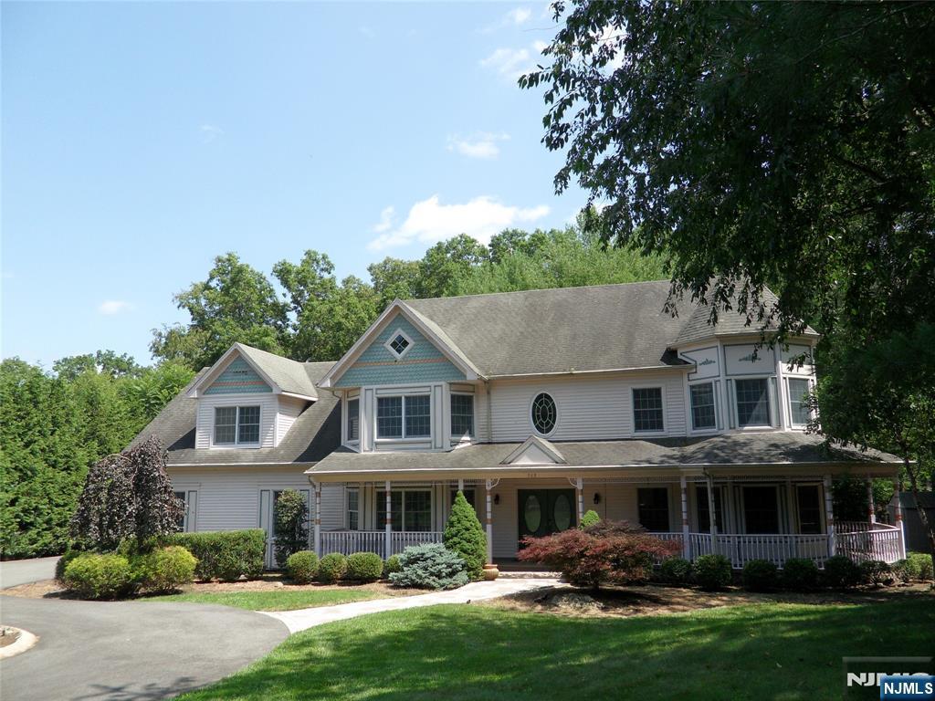 765 Colonial Road