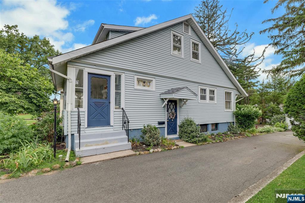 337 Corona Place