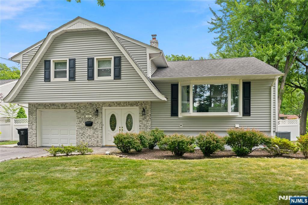 290 McHenry Drive