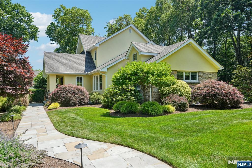 650 Fairview Place