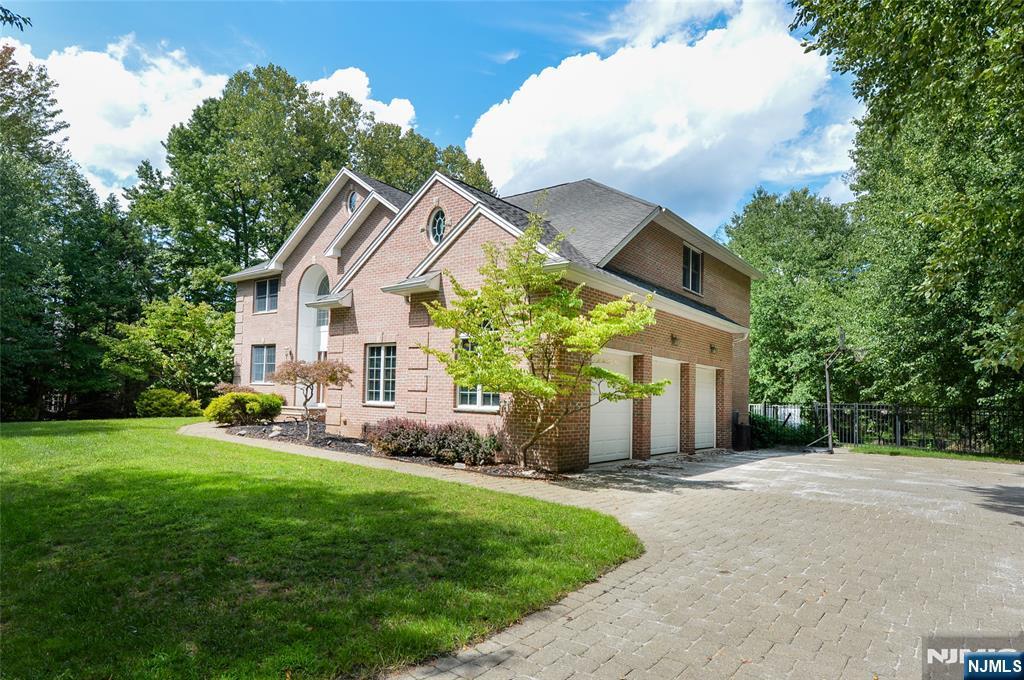88 Dearborn Road