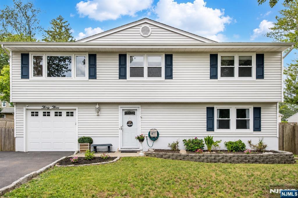 33 Van Buren Avenue