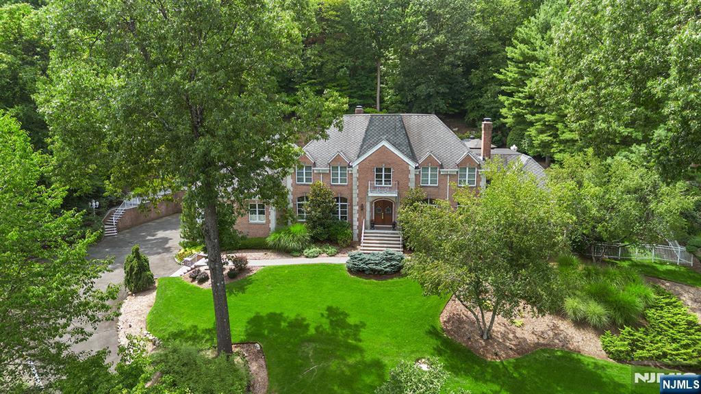 27 Shinnecock Trail