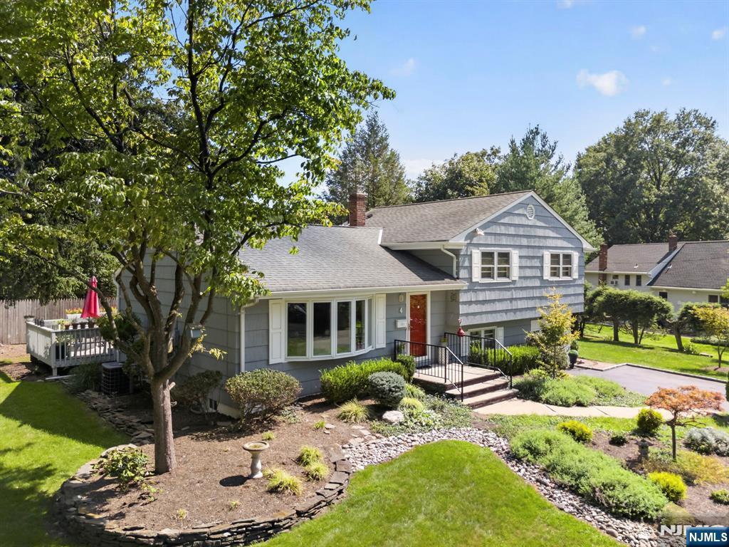 4 Kenyon Court