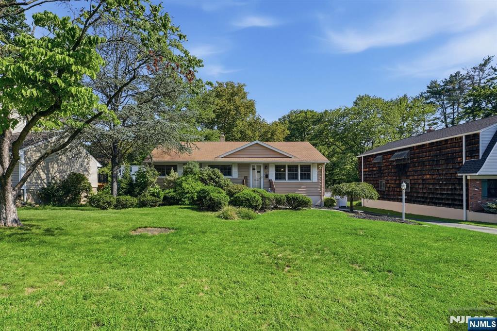10 Euclid Avenue