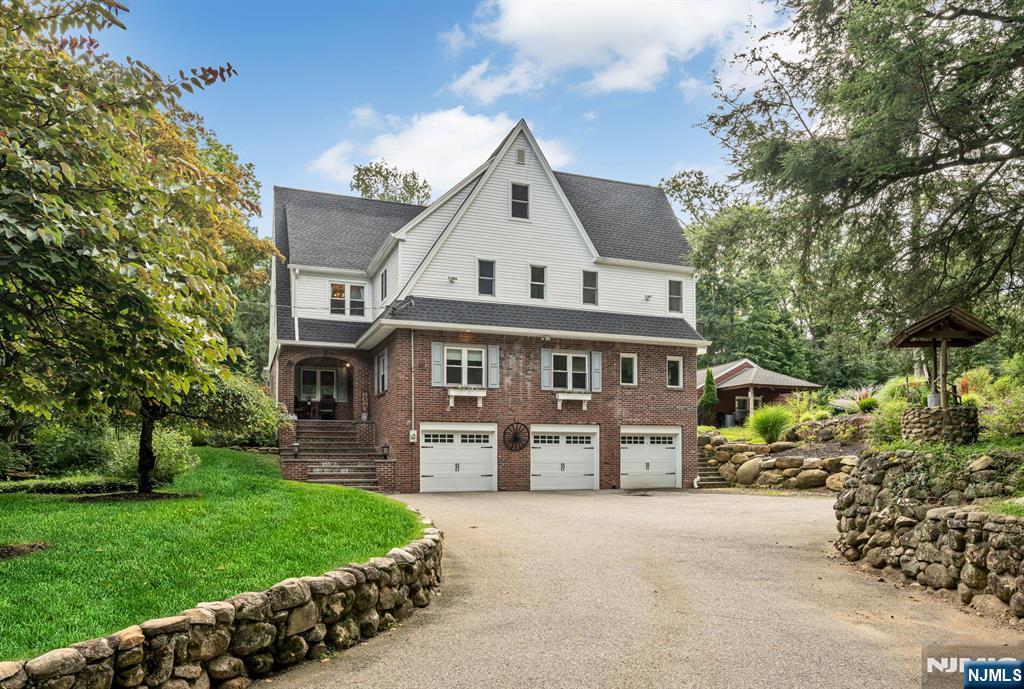 206 Long Hill Road