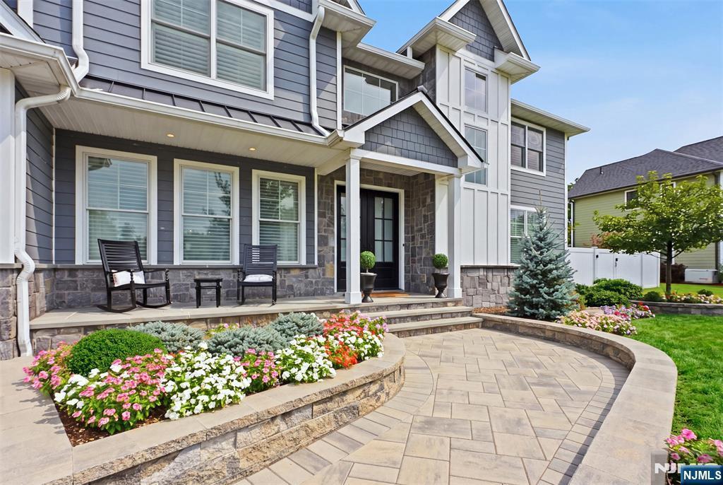 2 Churchill Court