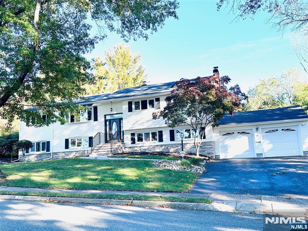 48 Seminole Avenue